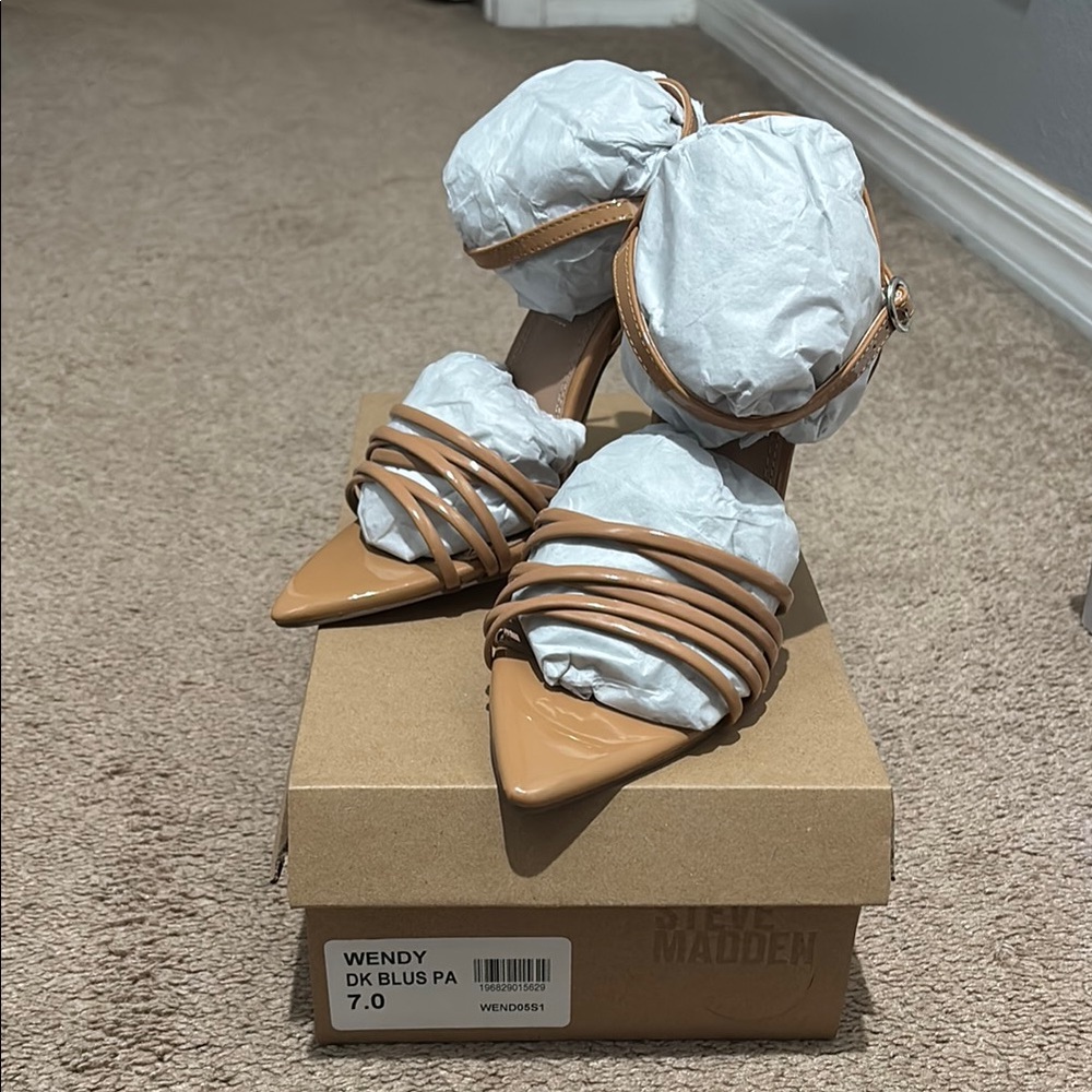 Steve Madden Tan Women's Heels